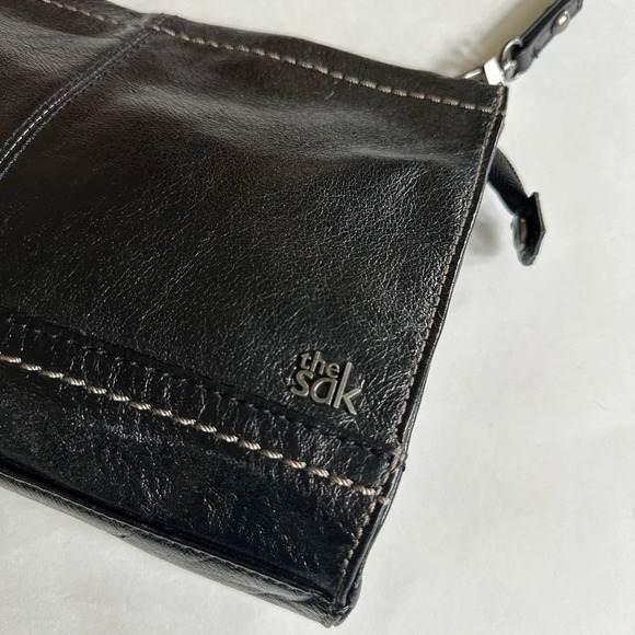 The Sak Handbags - The Sak Iris Black Leather Used Small 3-way Demi Clutch Crossbody Shoulder Bag